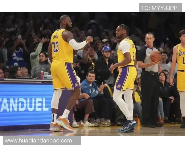 詹姆斯父子同台时刻即将到来布朗尼正式宣布参加NBA选秀